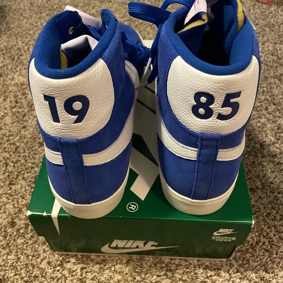 Nike Stranger Things Mid blue - Picture 2 of 8